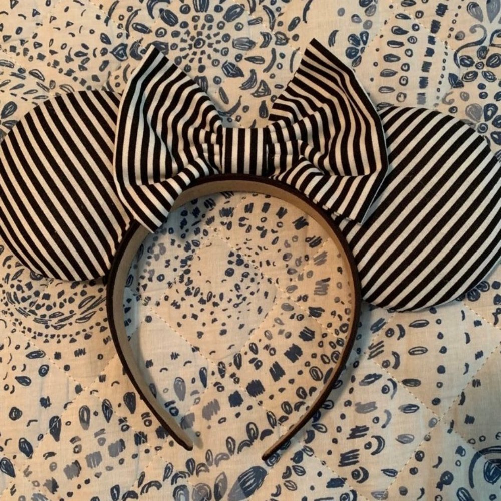 Black and White Striped Minnie Mouse Ears